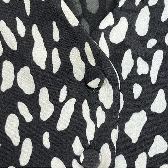 J Crew Long Sleeve Peplum Button Front Top in Printed Satin Crepe Size 2 - Picture 7 of 12